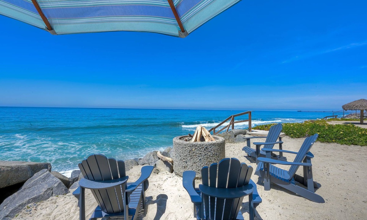 South Oceanside House | Oceanfront Getaway, Private Beach, Fire Pit, 5BR