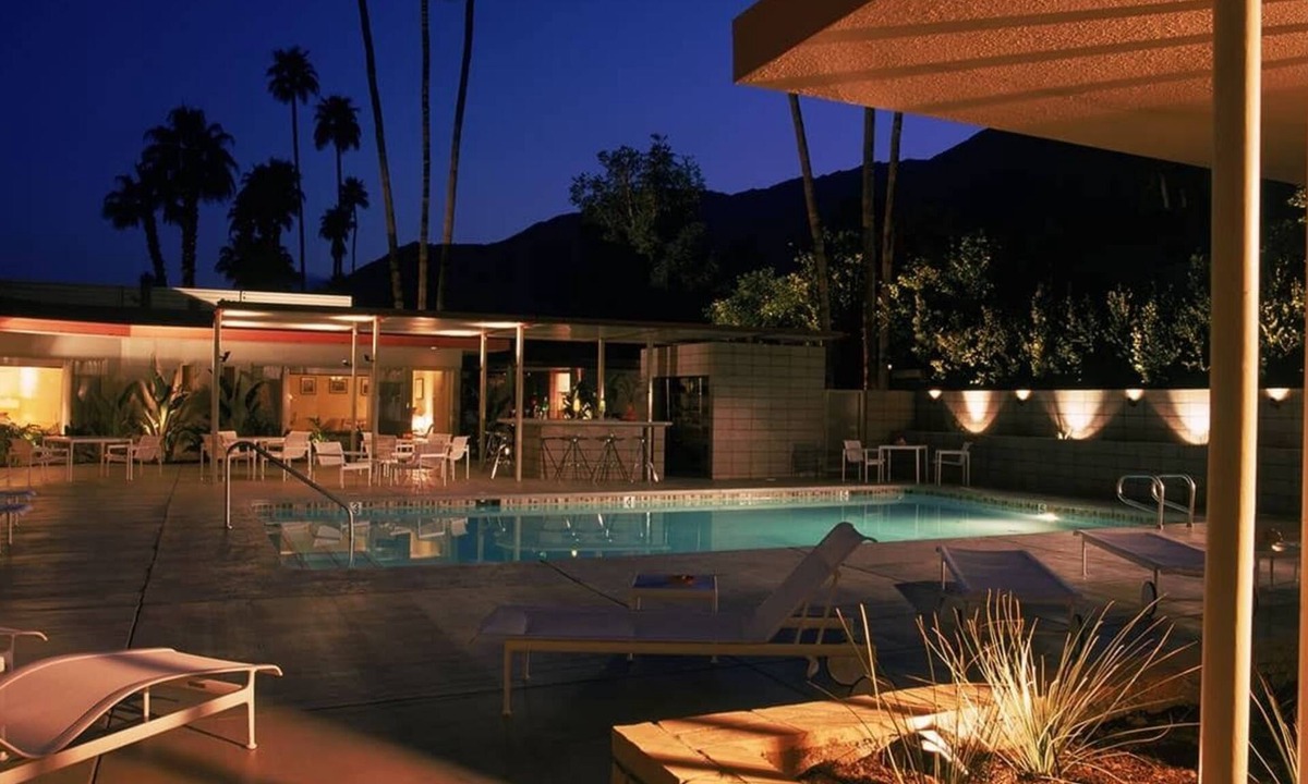 Historic Tennis Club Hotel | Orbit In - 21 and Over - A Town & Desert Boutique Hotel