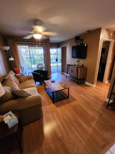 Racquet Club West Apartment | Palm Springs Perfect Getaway