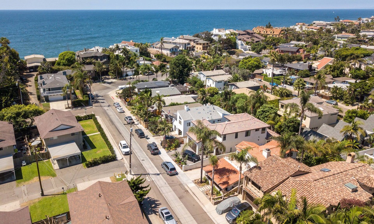 Encinitas House | Perfect Designer Beach Home