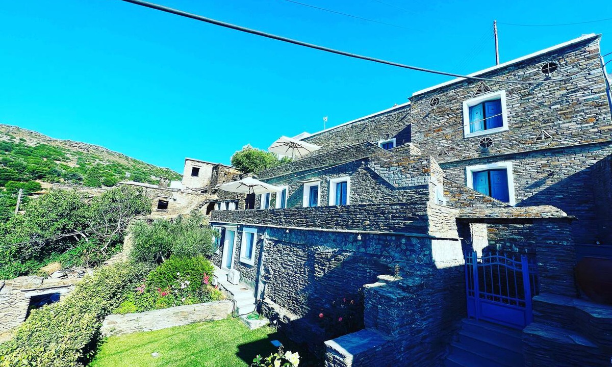 Ormos Korthiou Apartment | Petra Traditional House 1