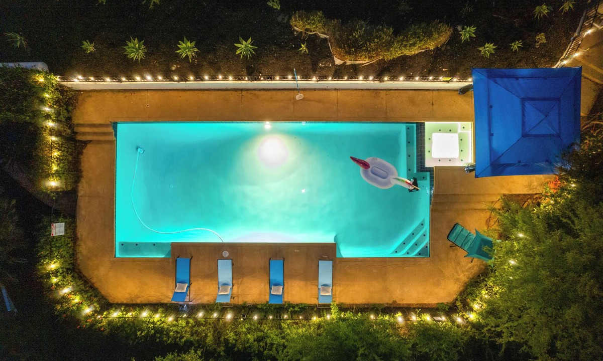 El Cajon House | Pool, Big Yard, View, King Bed, 10 Parking, 4BR - 2.5Bth