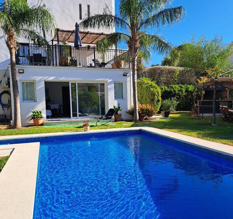 Mijas Villa | Pool-side chic studio in beautiful countryside