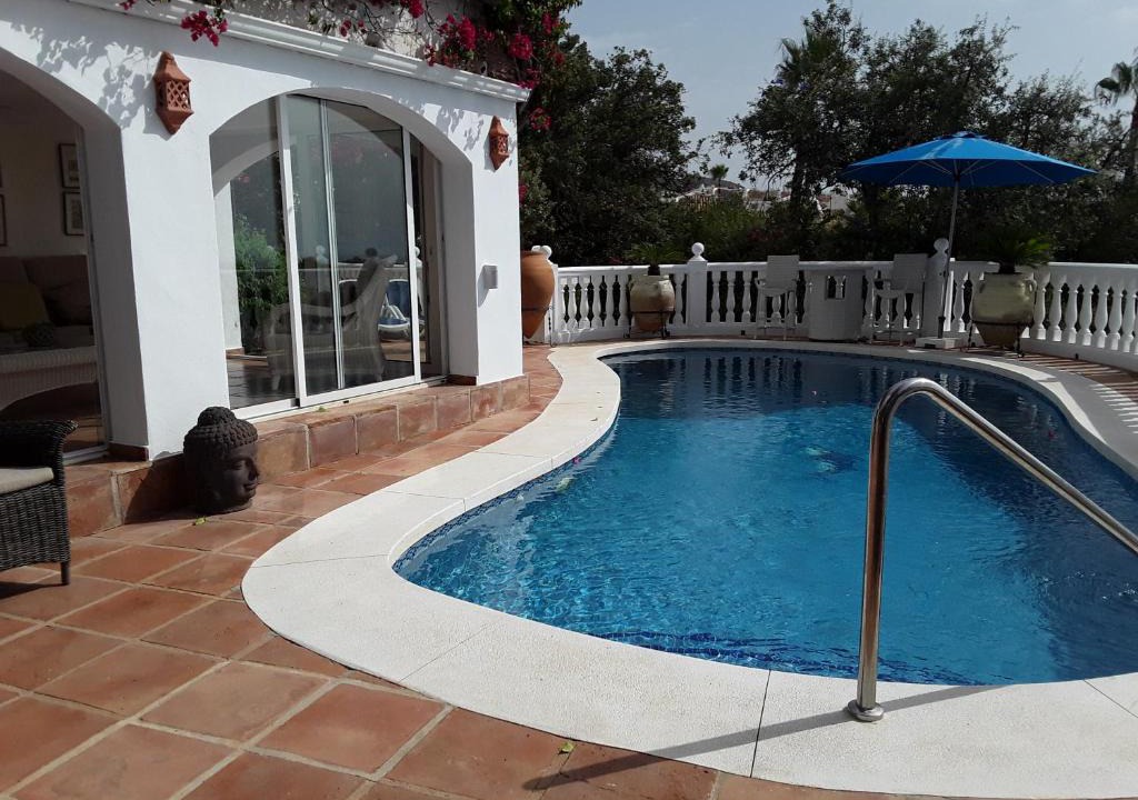 Mijas Villa | Preciosa y Luminosa Villa con Piscina Mijas Costa