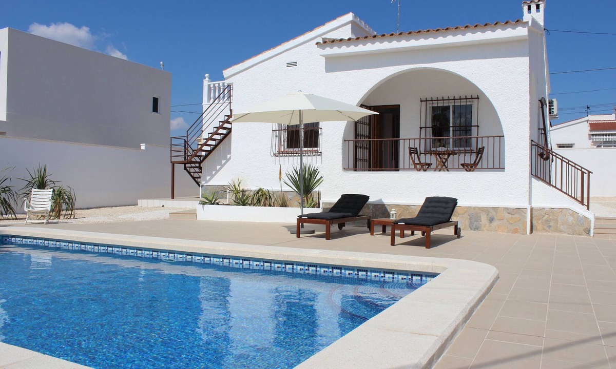 Quesada Ski Chalet | Private Pool Chalet - Private Pool Villa CASA GINER