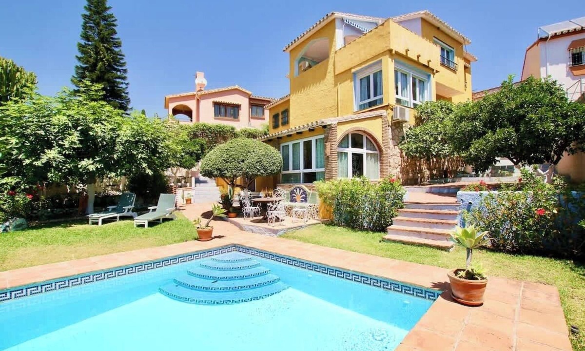 Benalmadena Villa | Private Pool Villa by Costarentals - Ref 249