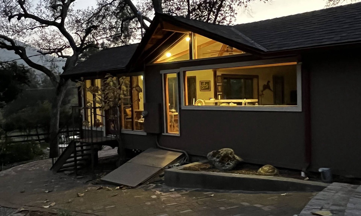 Three Rivers House | Private river access. And 50+ acres