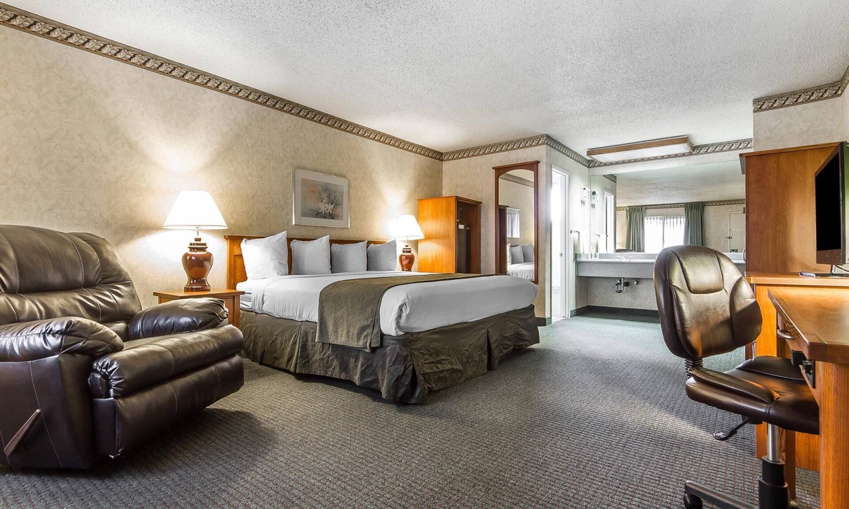 Santa Clara Hotel | Quality Inn & Suites Silicon Valley