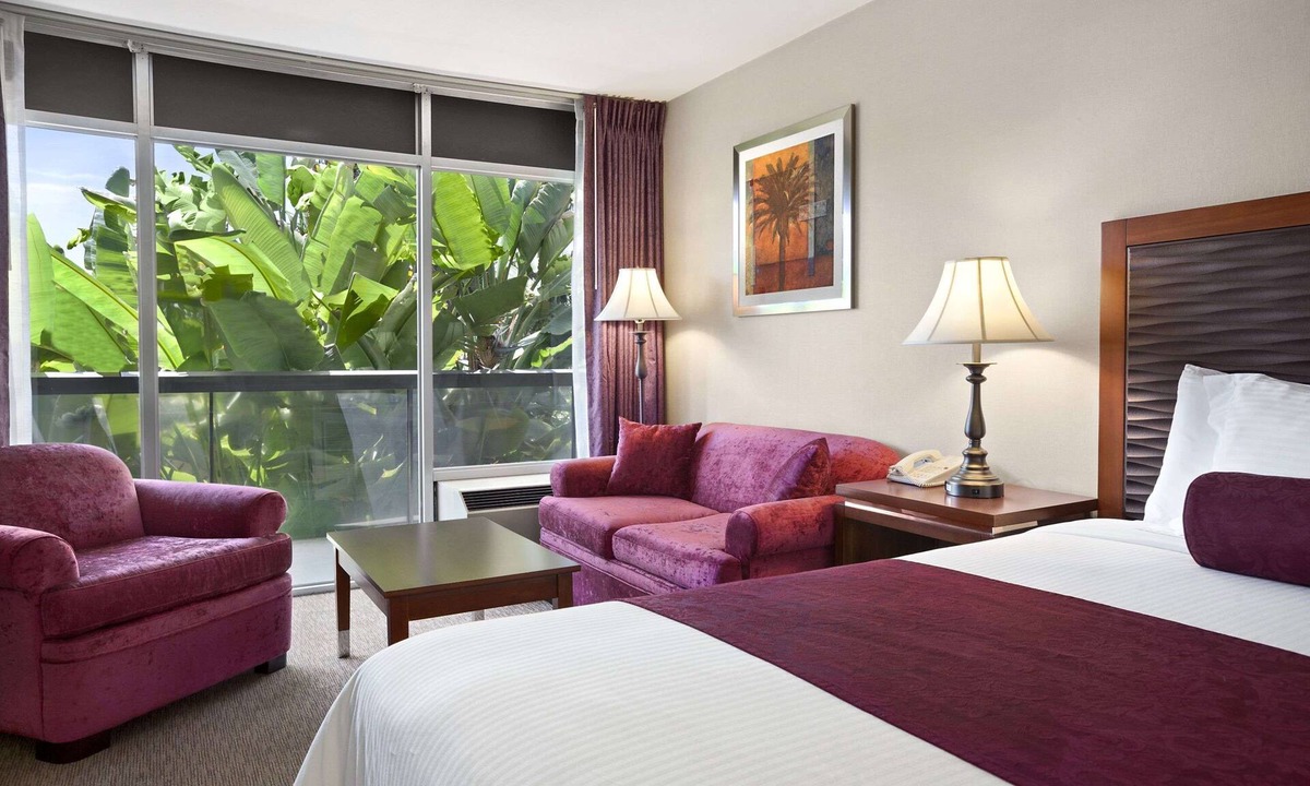 Sunnyvale Hotel | Ramada by Wyndham Sunnyvale/Silicon Valley