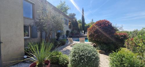 La Garde-Freinet Apartment | Rez de Jardin d'une Bastide VILLA LA GARDI avec Piscine privée