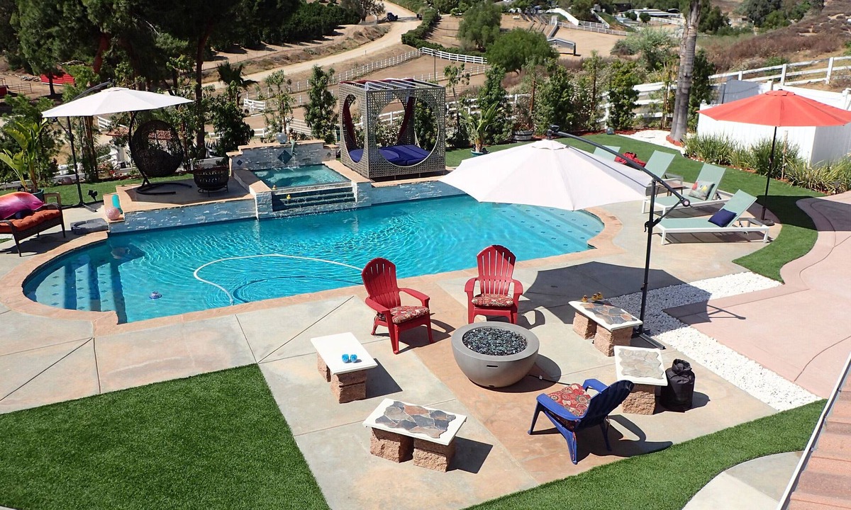 Temecula Villa | Romantic Villa Pool Surrounded by Wineries