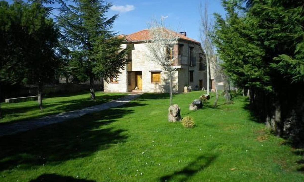 La Salceda Cottage | Self catering La Solanilla 2 for 10 people