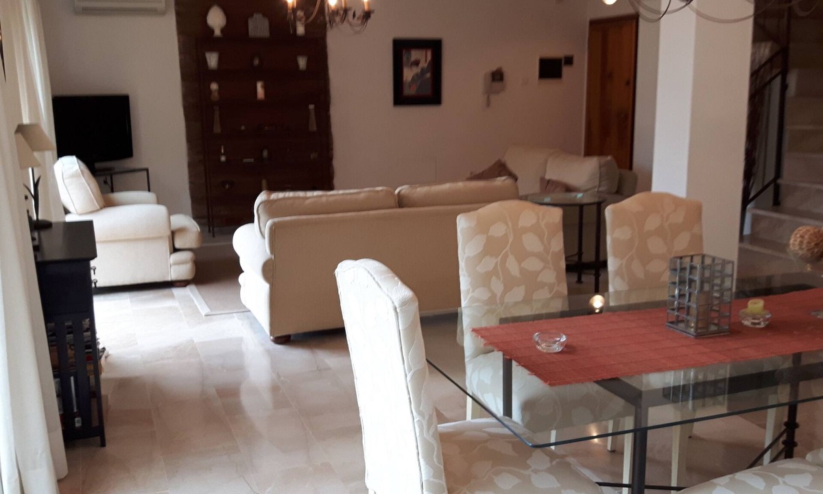 Atamaria Apartment | SMART SPACIOUS DUPLEX APARTMENT