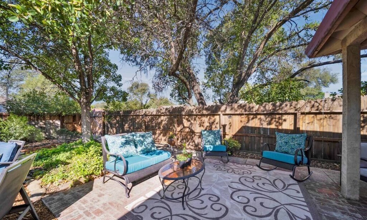 Redding House | Spacious Resting Place!