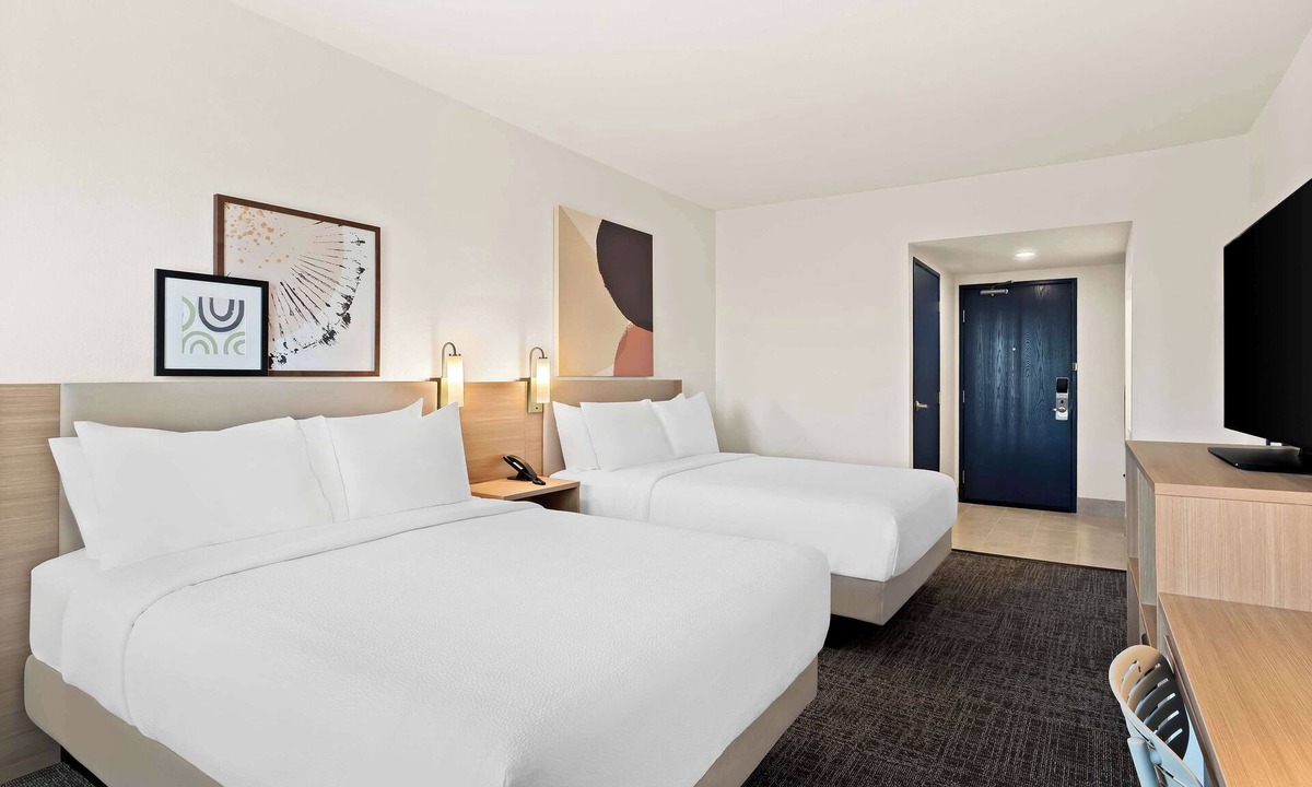 Williams Hotel | Spark by Hilton Williams