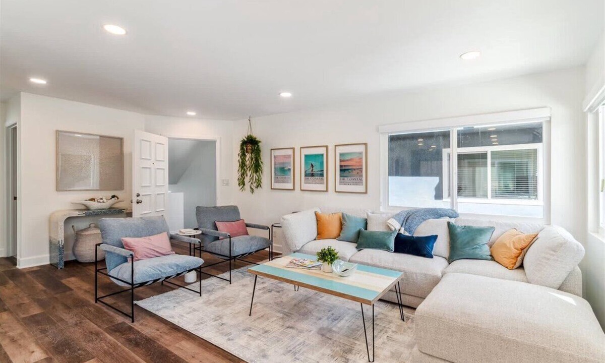 Marina Peninsula House | Steps to Venice Sand | BBQ, Fire Pit, Parking
