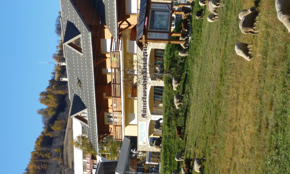 Le Sauze Apartment | STUDIO 4/5 sleeps fully equipped CENTER resort of sauze 3 km from Barcelonnette