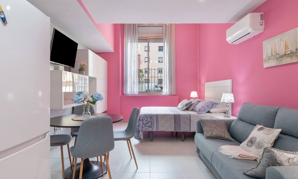 Cadiz Apartment | Studio 'Arena, A Pie De Playa' with Wi-Fi and Air Conditioning
