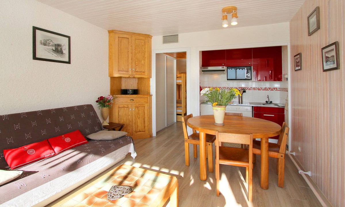 Venosc Apartment | STUDIO FULL SOUTH VIEW MUZELLE WIFI IN OPTION