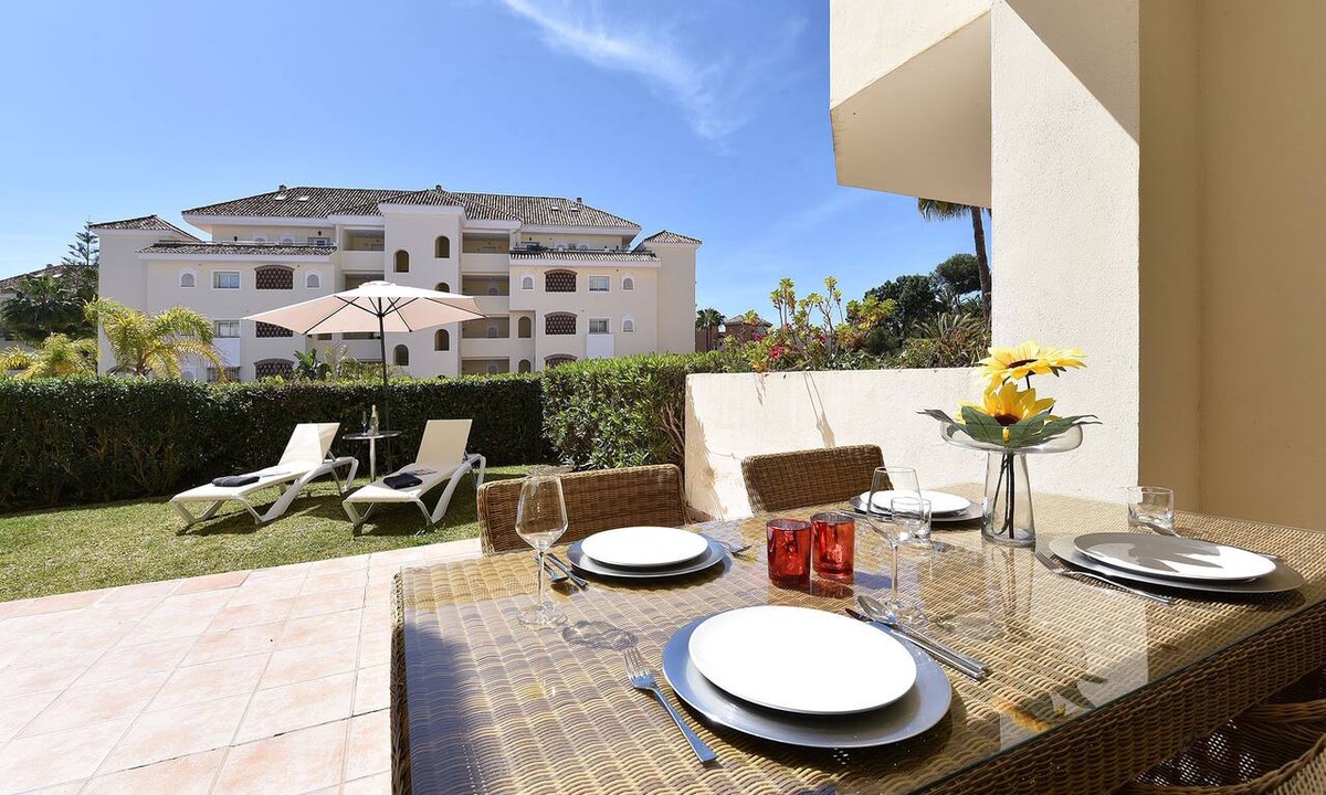 Nikki Beach Apartment | Stylish peaceful apartment with terrace, pool, short walk from the beach
