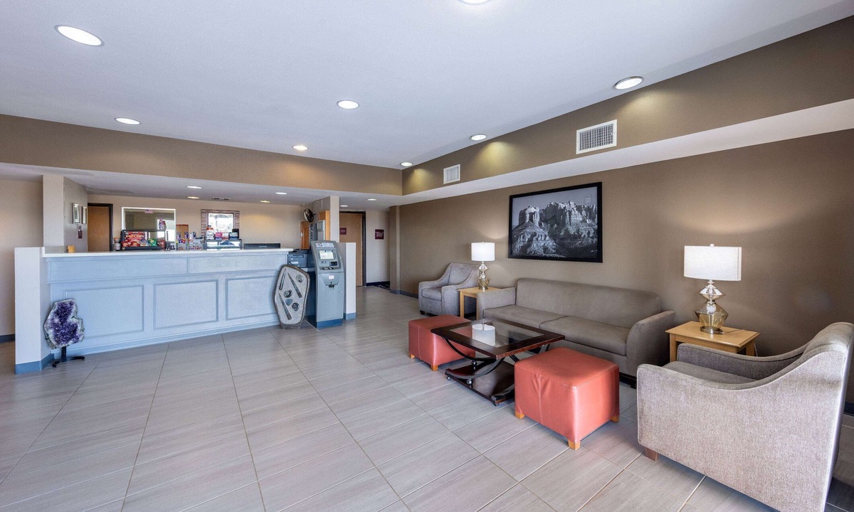 Quartzsite Hotel | Super 8 by Wyndham Quartzsite AZ