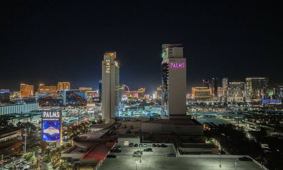Las Vegas Apartment | SVS: Strip View Studio | Pool & Gym Access | Palms Place