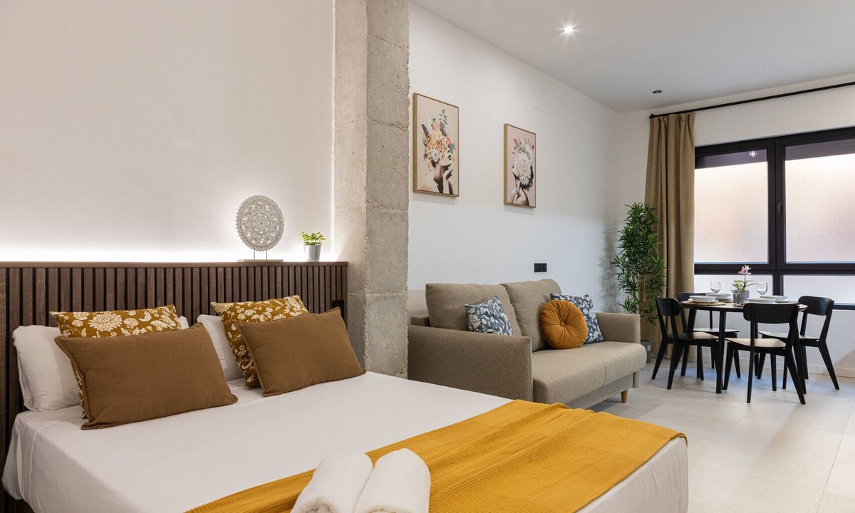 Aiora Apartment | The Maritim Studio B by Florit Flats