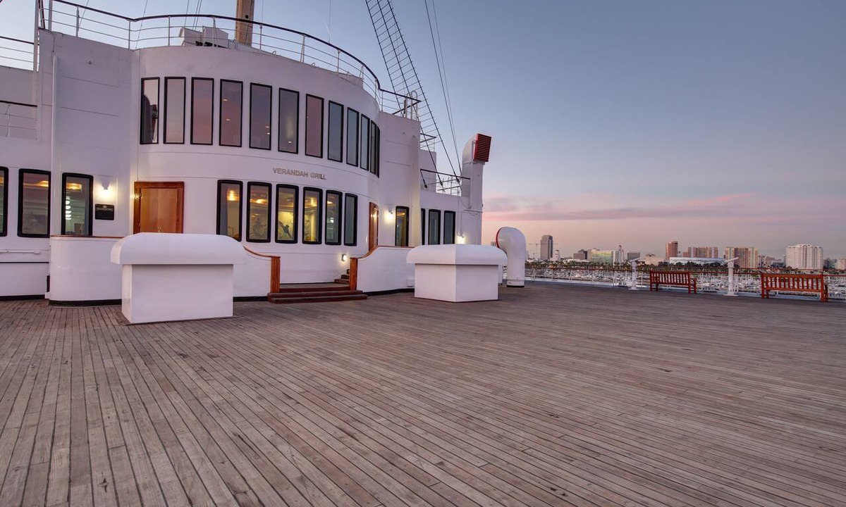 Harbor Hotel | The Queen Mary
