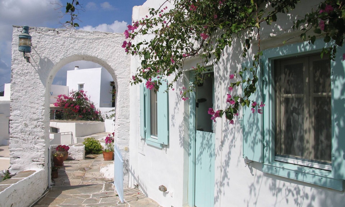 Artemonas House | The Wine press