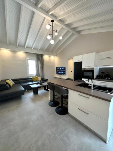 Topeiros Villa | Theros 2