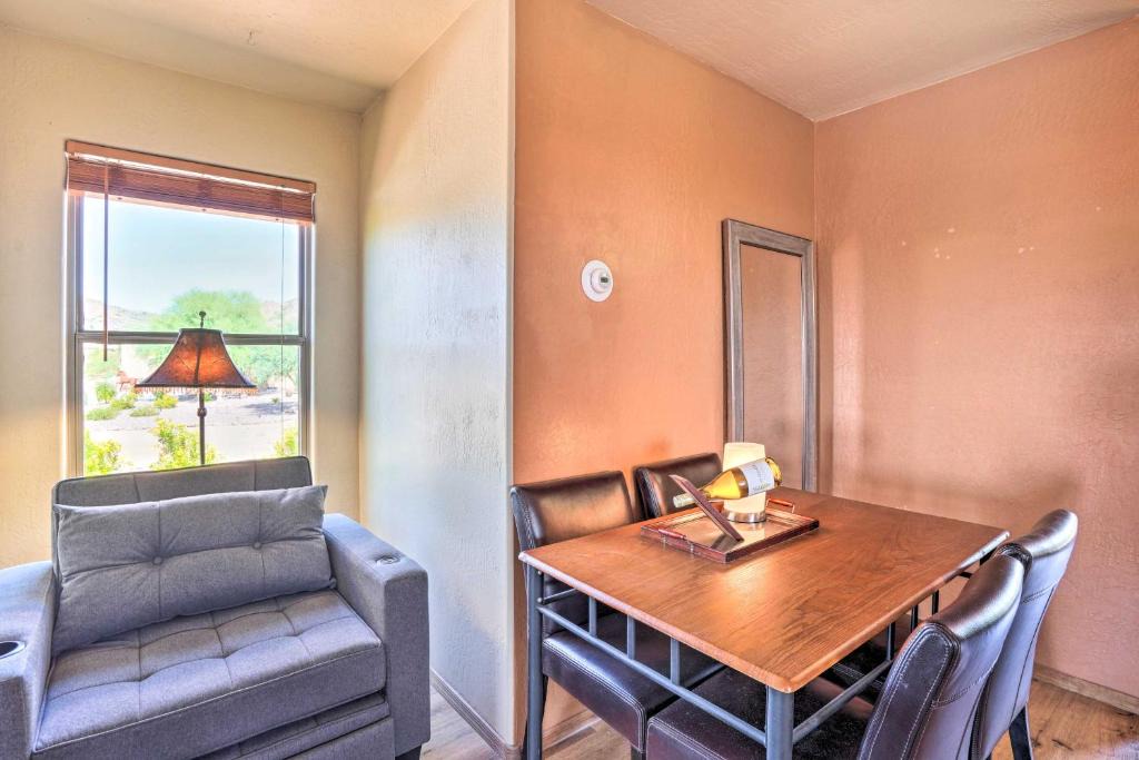 Desert View Apartment | Unwind Poolside! Dreamy Desert Oasis in Phoenix