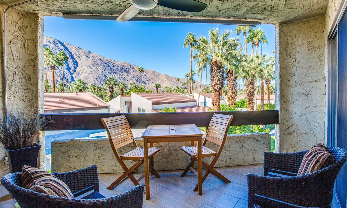 Palm Springs Condo | Views, Views, Views!