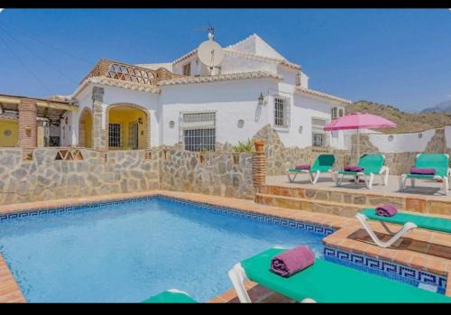 Nerja Villa | Villa Aránzazu with private pool