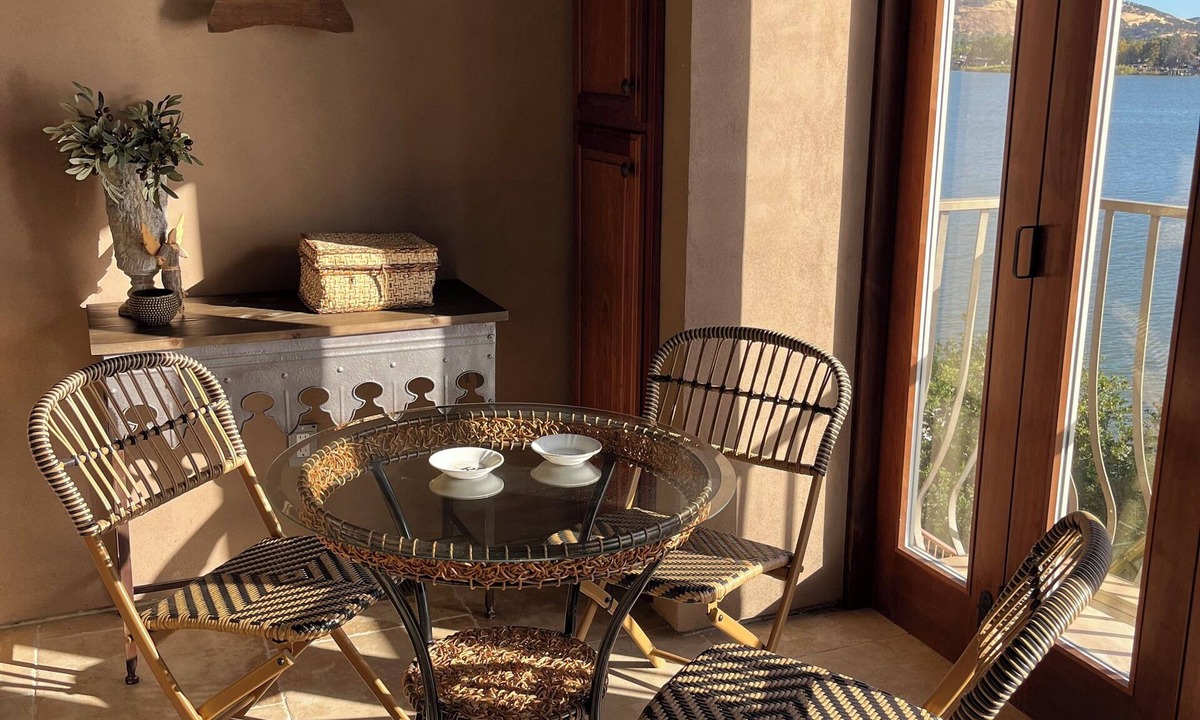 Lower Lake Villa | Villa Contenta on Clearlake. A True Italian Villa on Lower Lake with Dock!
