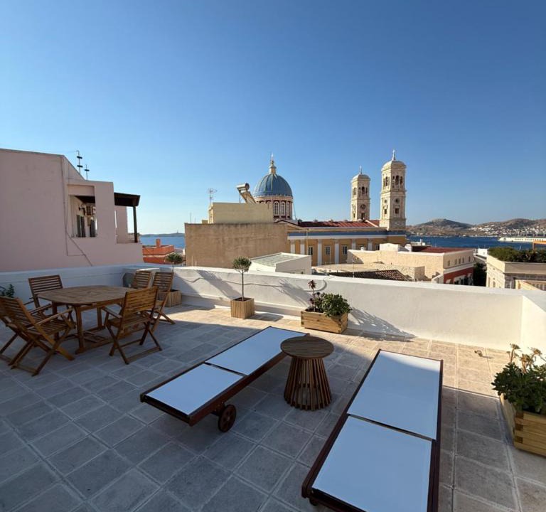 Ermoupoli Apartment | Villa Eugenia