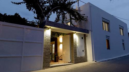 Gennadi Villa | Villa Eunomia