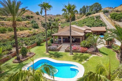 Mijas Villa | Villa Jarros by Villa Plus