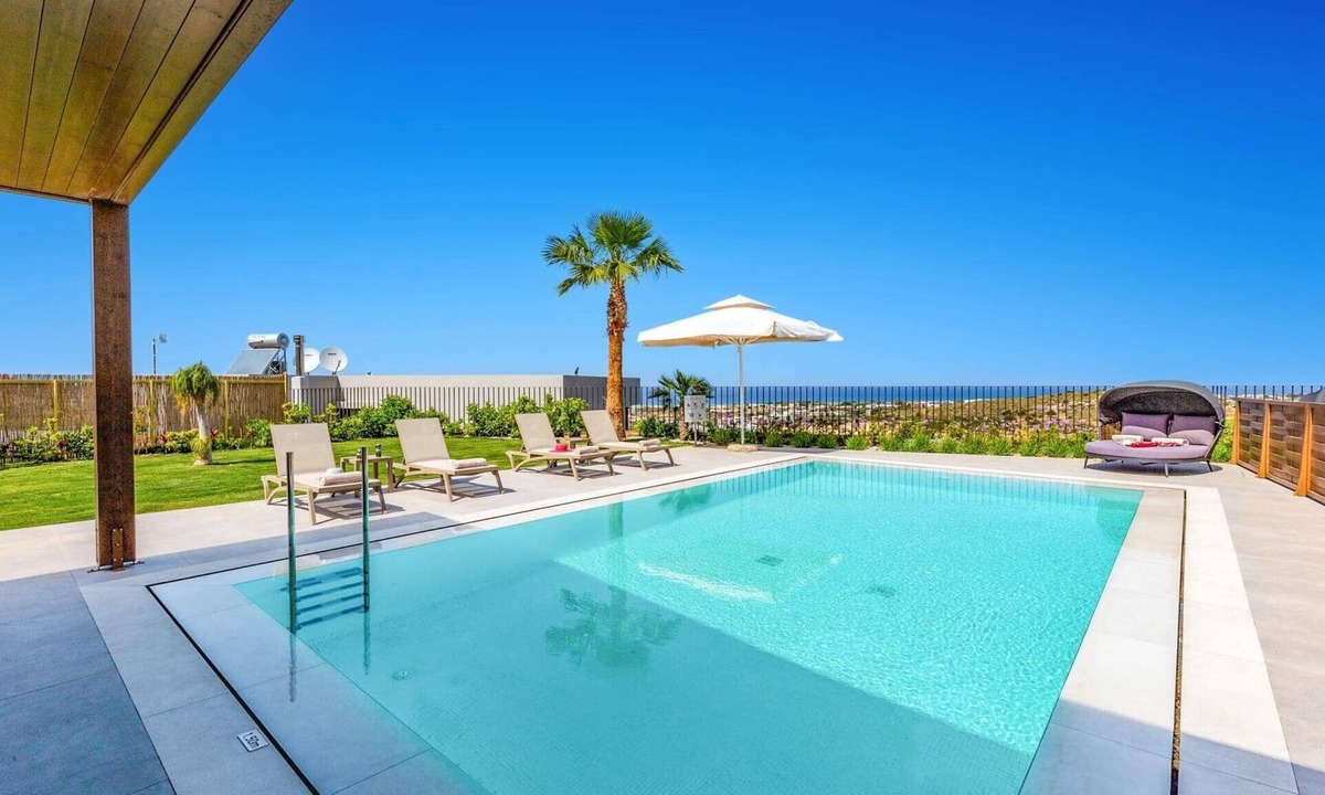 Gournai Villa | Villa Kamelia Rose by Villa Plus
