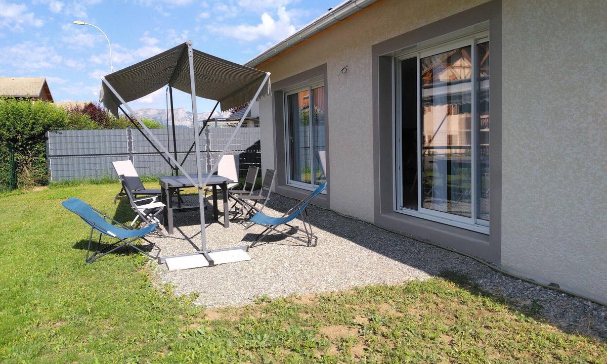 Ancelle Villa | Villa "Le Veyre" with Mountain View, Private Terrace and Wi-Fi