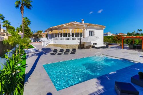 Rojales Villa | Villa Tangstad
