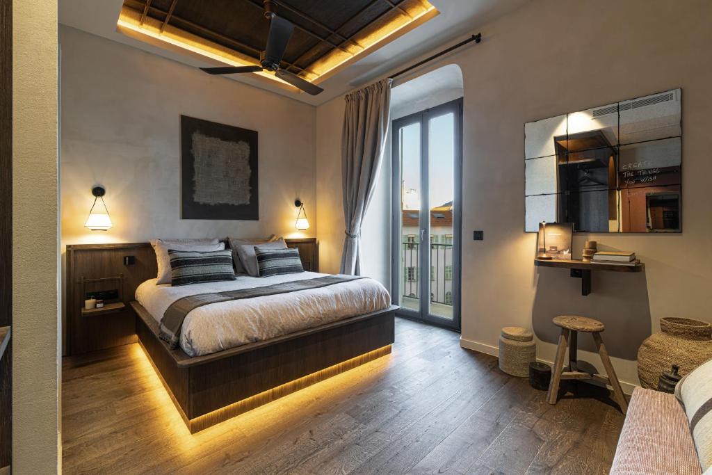 Carabacel Hotel | Wabi-Sabi Hôtel Lorrain