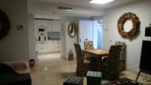 Nikki Beach Apartment | White Pearl Beach L2