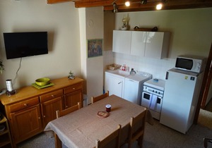 Apartment 4 people
