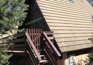 Chalet 3 Pièces avec Terrasse et Parking Gratuit - FR-1-504-620
