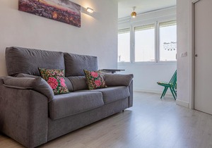 Spacious 2-Bedroom Flat next to Bernabeu Stadium