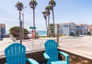 Well-equipped condo with beach access, W/D & amazing location