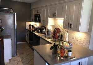 WOW RENN! BEAUTIFUL 1 BED/1 BATH CONDO WITH MOUNTAIN VIEWS AND WALKABLE TO TOWN!