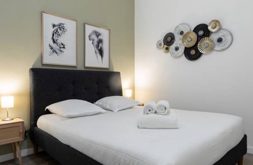 Prefecture Apartment | 120 m² Apartment ∙ 4 bedrooms ∙ 7 guests