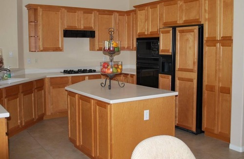 Desert Palms Apartment | 2 Bedroom Single family L-83093 by Houzlet