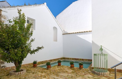 Espejo Apartment | 2 bedrooms & private bathroom, shared pool, Wi-Fi, air conditioning
